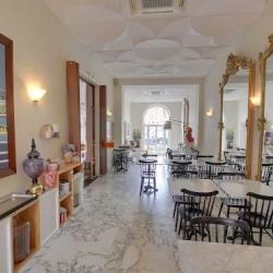 Hotel L'orque Bleue