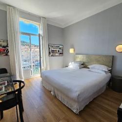 Hotel L'orque Bleue