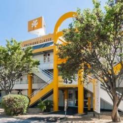 Hôtel Première Classe Orange