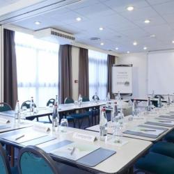 Hôtel Restaurant Campanile Versailles - Buc