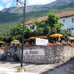 Hôtel Restaurant Les Acacias