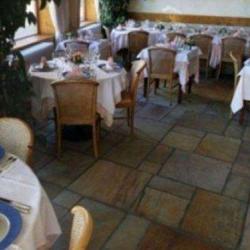 Hôtel Restaurant Les Chenêts