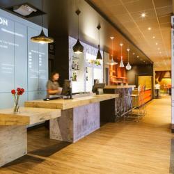 Ibis Versailles Château