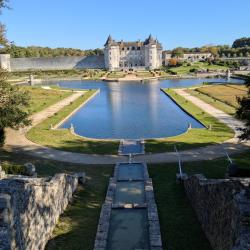 Jardins Du Château De La Roche Courbon