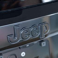 Jeep Salon-de-provence - Api