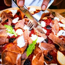 Jordan Tomas Pizza