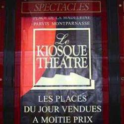Kiosque Place De La Madeleine