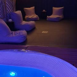 Kyriad Prestige Amiens - Poulainville Hotel And Spa