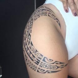 L' Art Au Gant Tattoo Piercing Shop