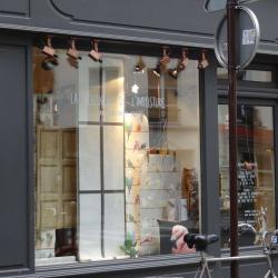 La Boutique De L'imposture