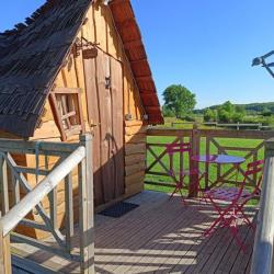 La Cabane Avec Son Jacuzzi Privatif - Gîtes De France
