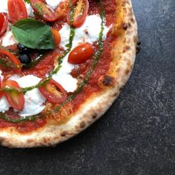La Cerise Sur La Pizza