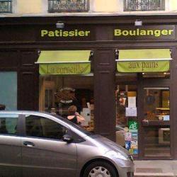 La Corneille Aux Pains