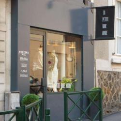 La Petite Robe Noire