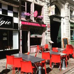 La Petite Table