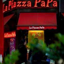 La Piazza Papa