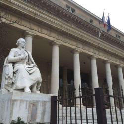 La Place Du Palais De Justice