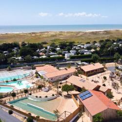 La Pomme De Pin Camping