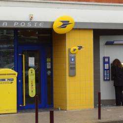 Bureau De Poste