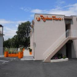 La Residence Fleurie Rifa