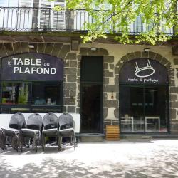 La Table Au Plafond