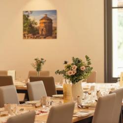 La Table De Charrou