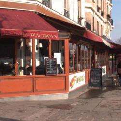 La Table Des Troys
