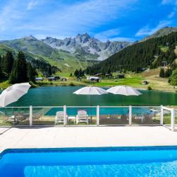 Lake Hôtel Courchevel 1850 By Happyculture