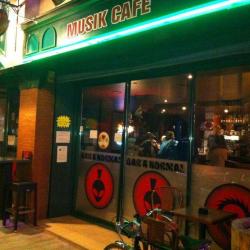 Le Bar'a'normal