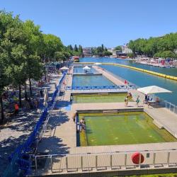 Le Bassin De La Villette