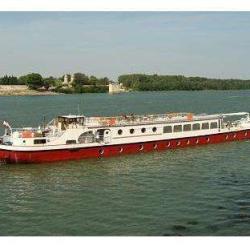 Le Boatel