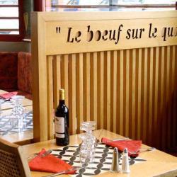 Le Boeuf Sur Le Quai
