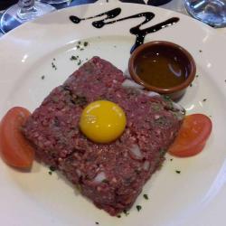 Le Boeuf Sur Le Quai