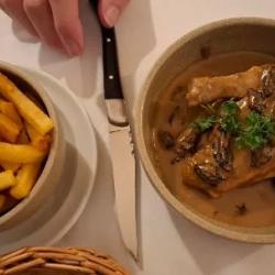 Le Bouillon De L’hôtel De La Poste