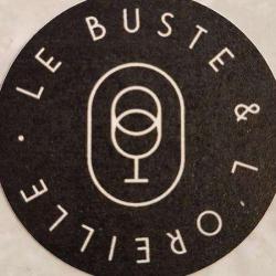 Le Buste Et L'oreille