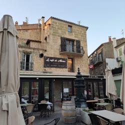 Le Café De Marius