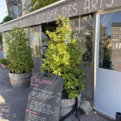 Le Café Des Arts