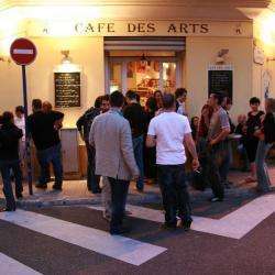 Le Cafe Des Arts