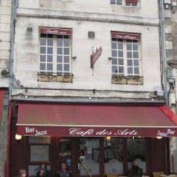 Le Cafe Des Arts