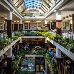 Le Café Du Commerce