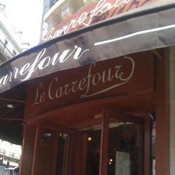 Le Carrefour