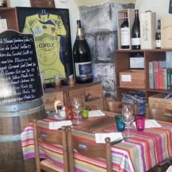 Le Caveau De Pascal Et Francis