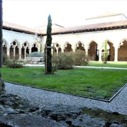 Le Cloître De La Collégiale