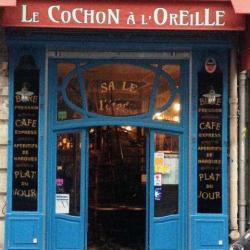 Le Cochon à L'oreille