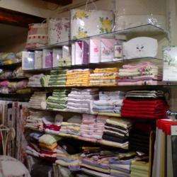 Le Coffre A Linge