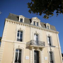 Le Conservateur