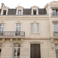 Le Conservateur