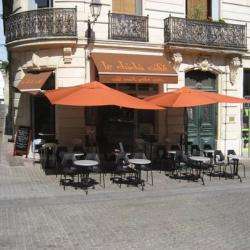 Le Dada Café