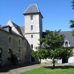 Le Domaine De La Tour Emeraude