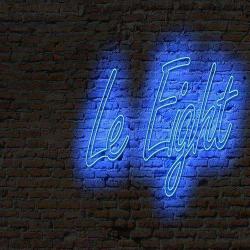 Le Eight